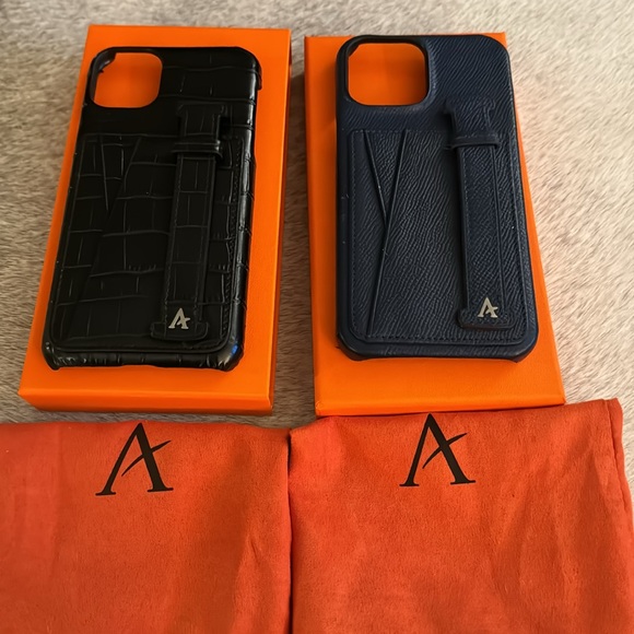 Affluent Leather iPhone 12 Pro Max and 13 Pro Max Card Holder Finger Loop Cases - Picture 3 of 7
